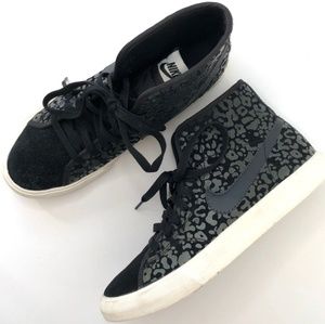 Nike Women's Primo Court Mid Leopard US 7.5